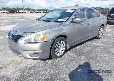 2015 Nissan Altima 2.5 S из США, поврежденный, VIN 1N4AL3AP4FC184476